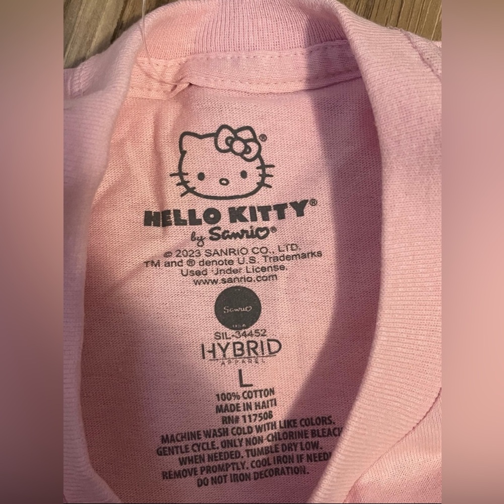 Hello kitty tshirt - Picture 3 of 3